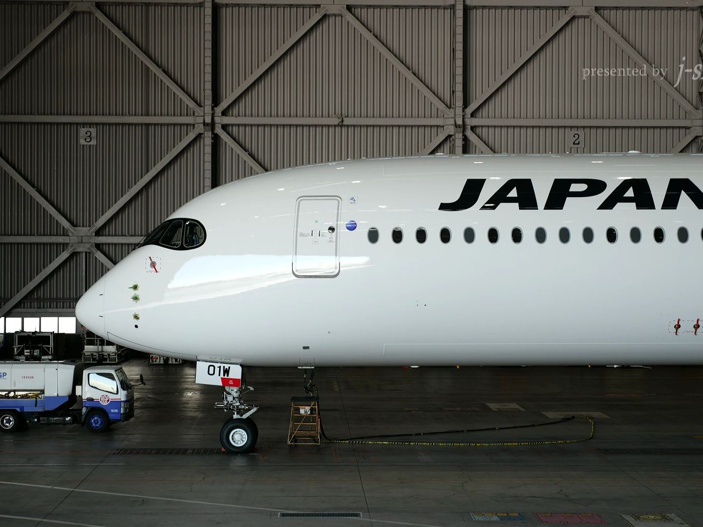 jal机库里的a350-1000 ja01wj|4k