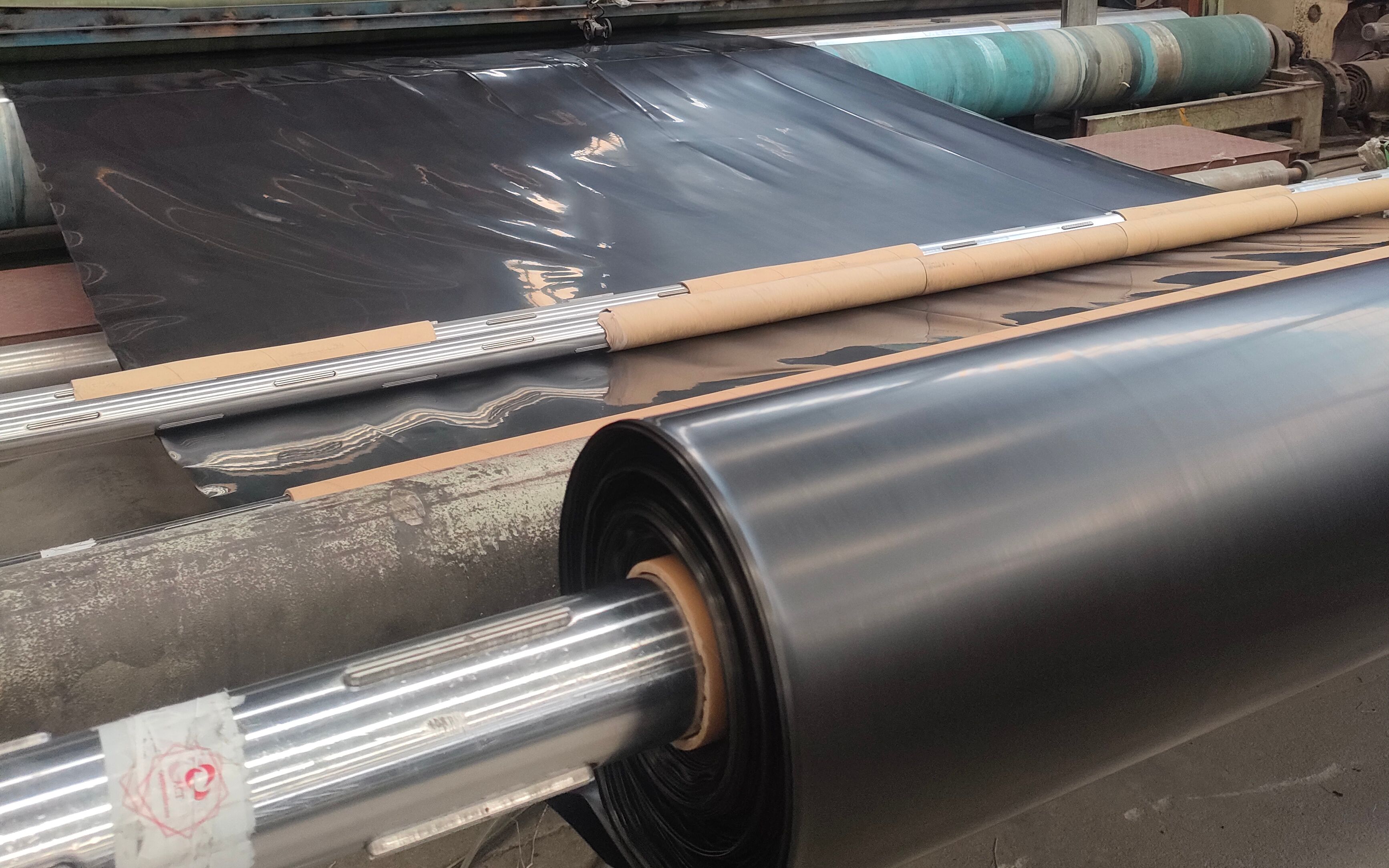 潍坊hdpe防渗土工膜鱼塘人工湖聚乙烯薄膜量大优惠