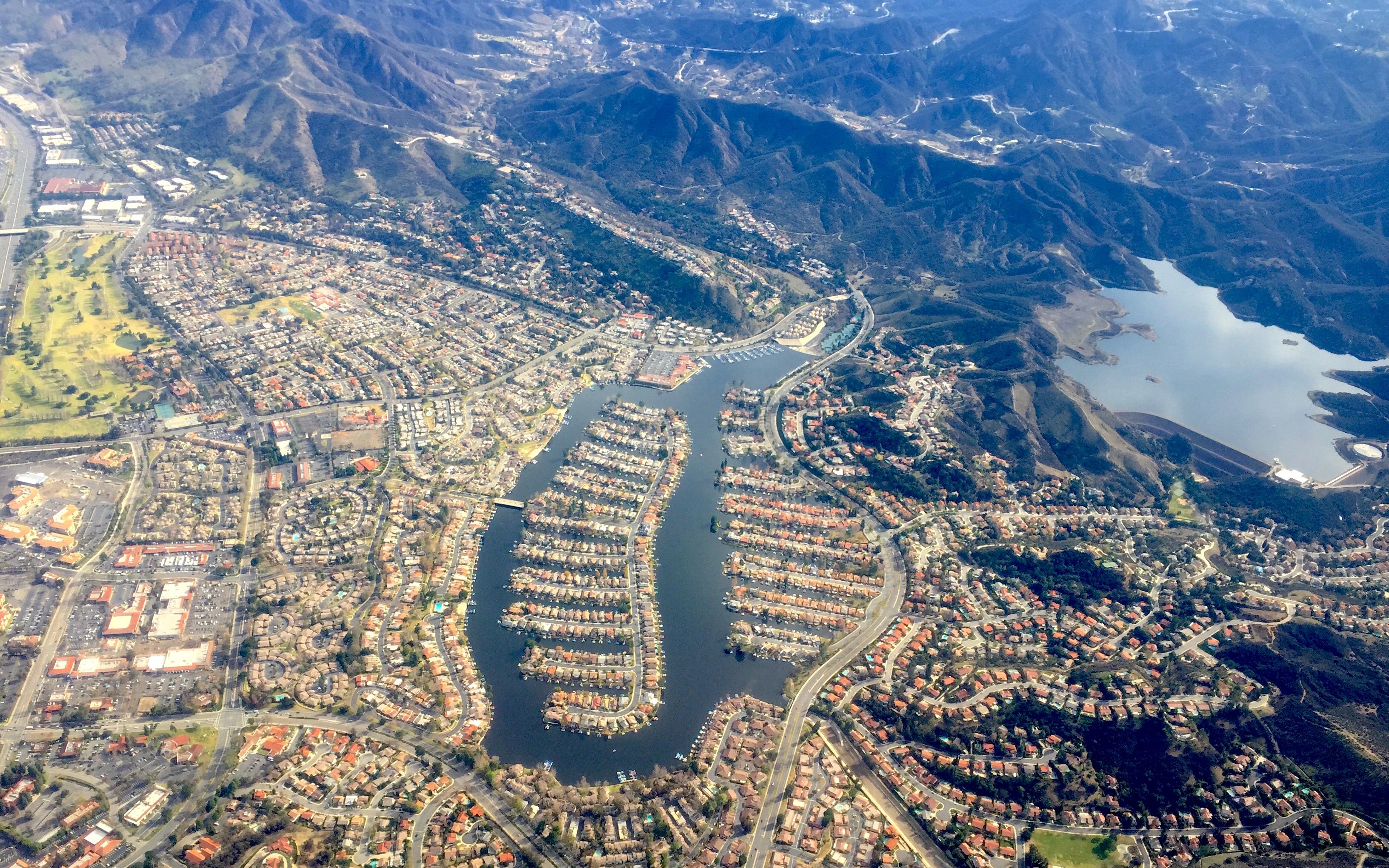 航拍westlake城市,hidden山谷,舍伍德湖