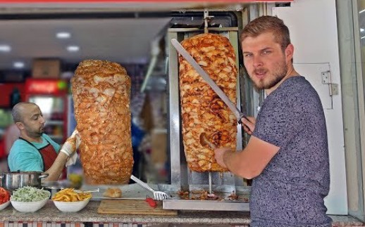 土耳其美食土耳其烤鸡肉donerkebab据说过去罗马人就爱吃这种罗马烤肉