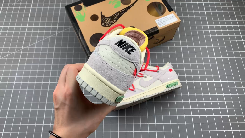 off-white64 x nike sb dunk low