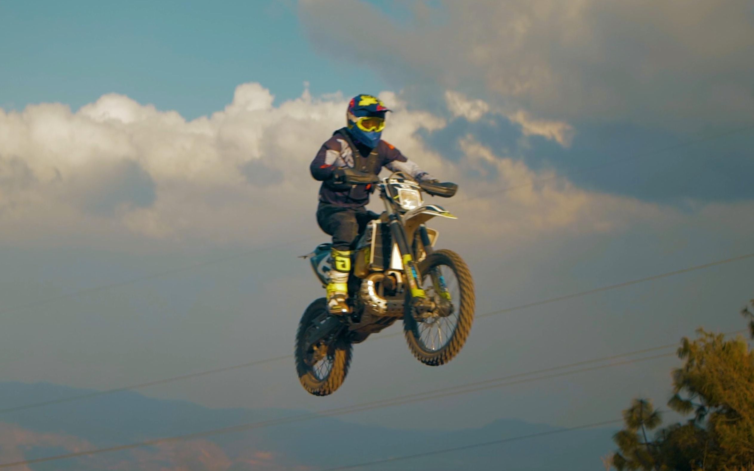 无兄弟不越野!野路子新年越野骑行vlog「大囍记vlog」