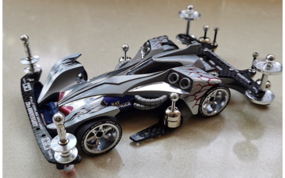 好久不见今天给大家带来田宫八代豪vs田宫魔鬼司令的视频都搭配了红银