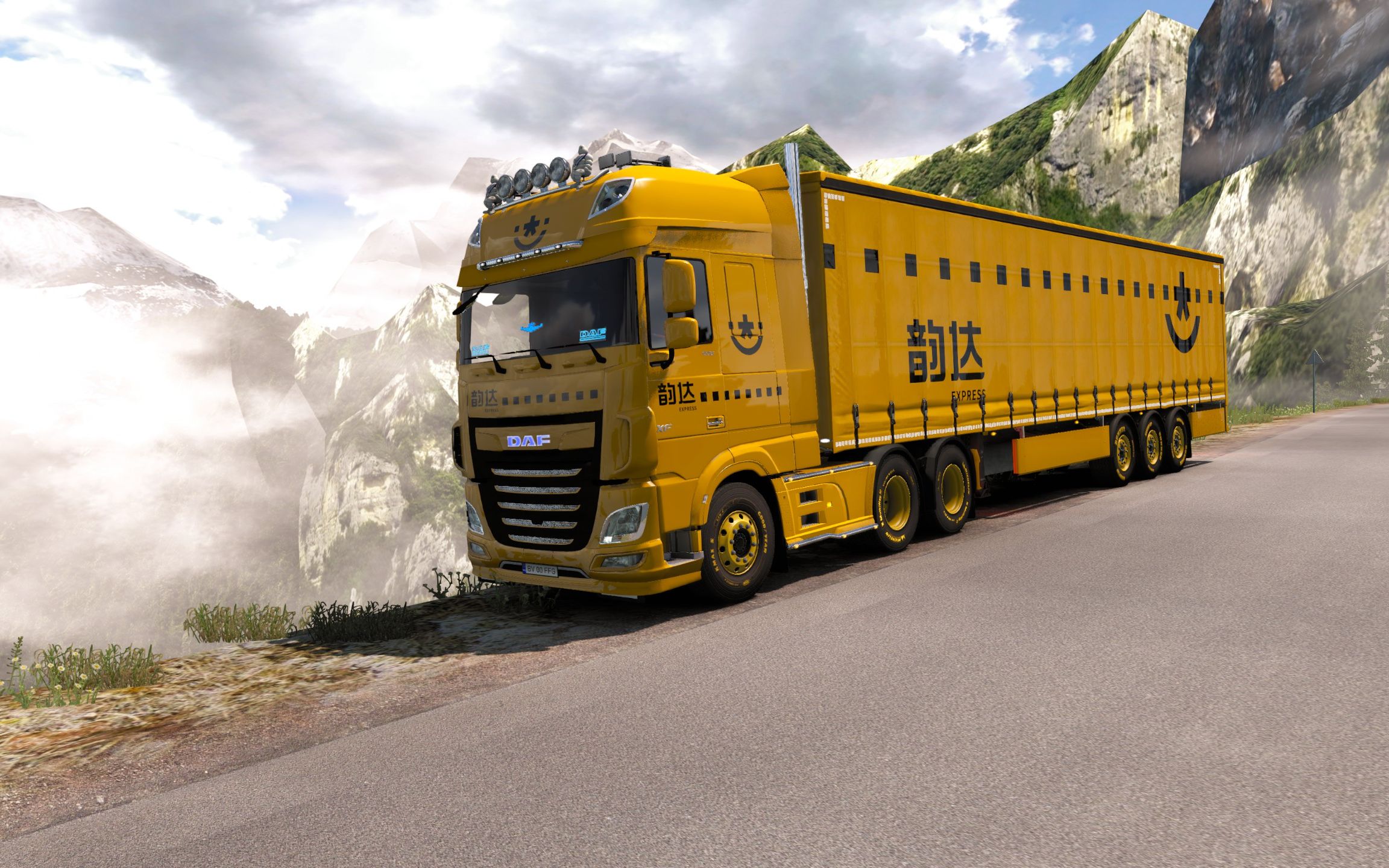 欧卡2-滇藏线上的韵达快递运输,盘山山路雪山惊险1.38