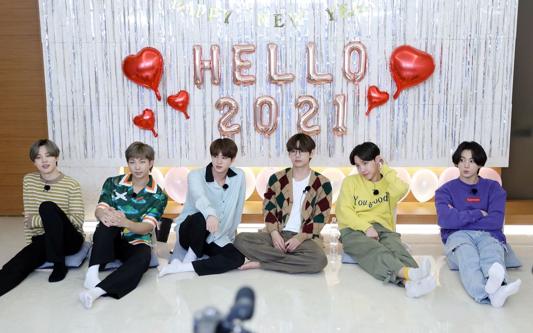 防弹少年团中字跑弹第128集hello2021