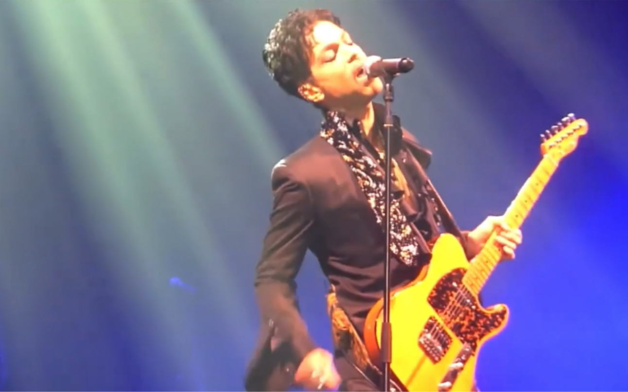 [图]Prince - Empty Room - Live (Herning Denmark 2010)