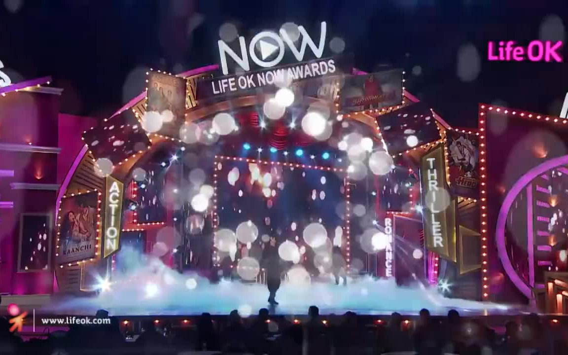 [图]【Akshay Kumar】Life Ok Now Awards | 颁奖典礼表演 2014