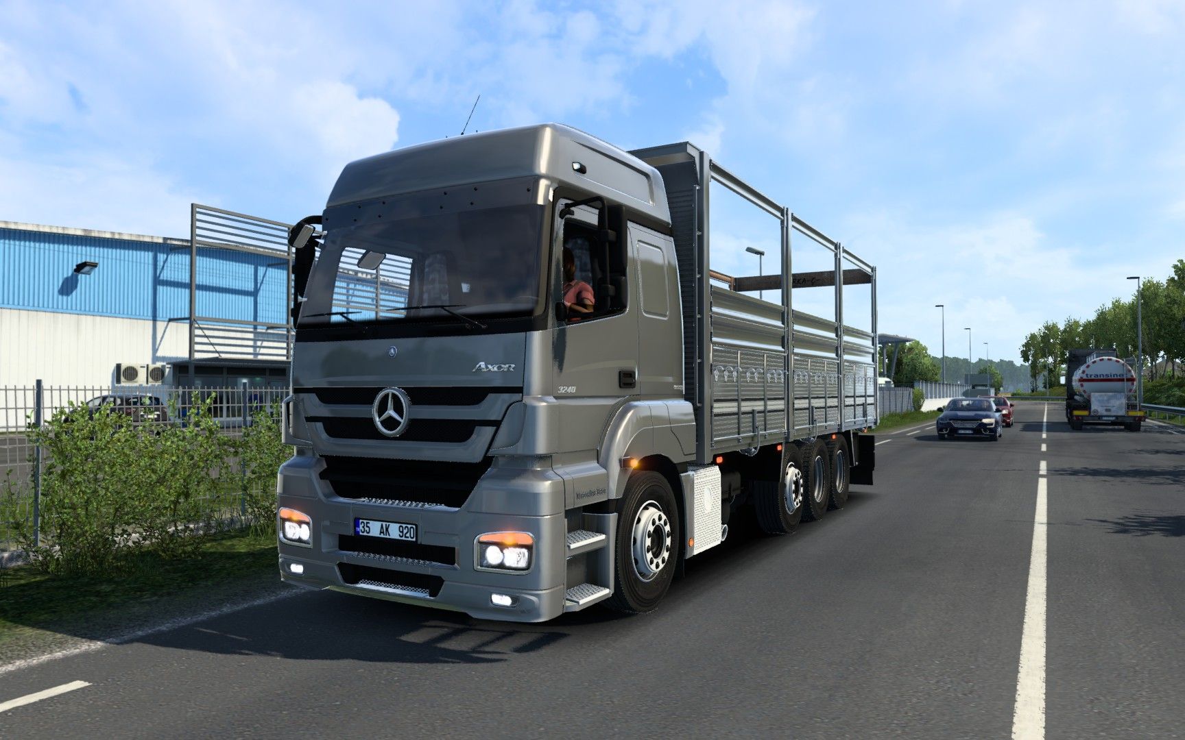 欧卡2mod:奔驰axor 3240载货车重做1.43
