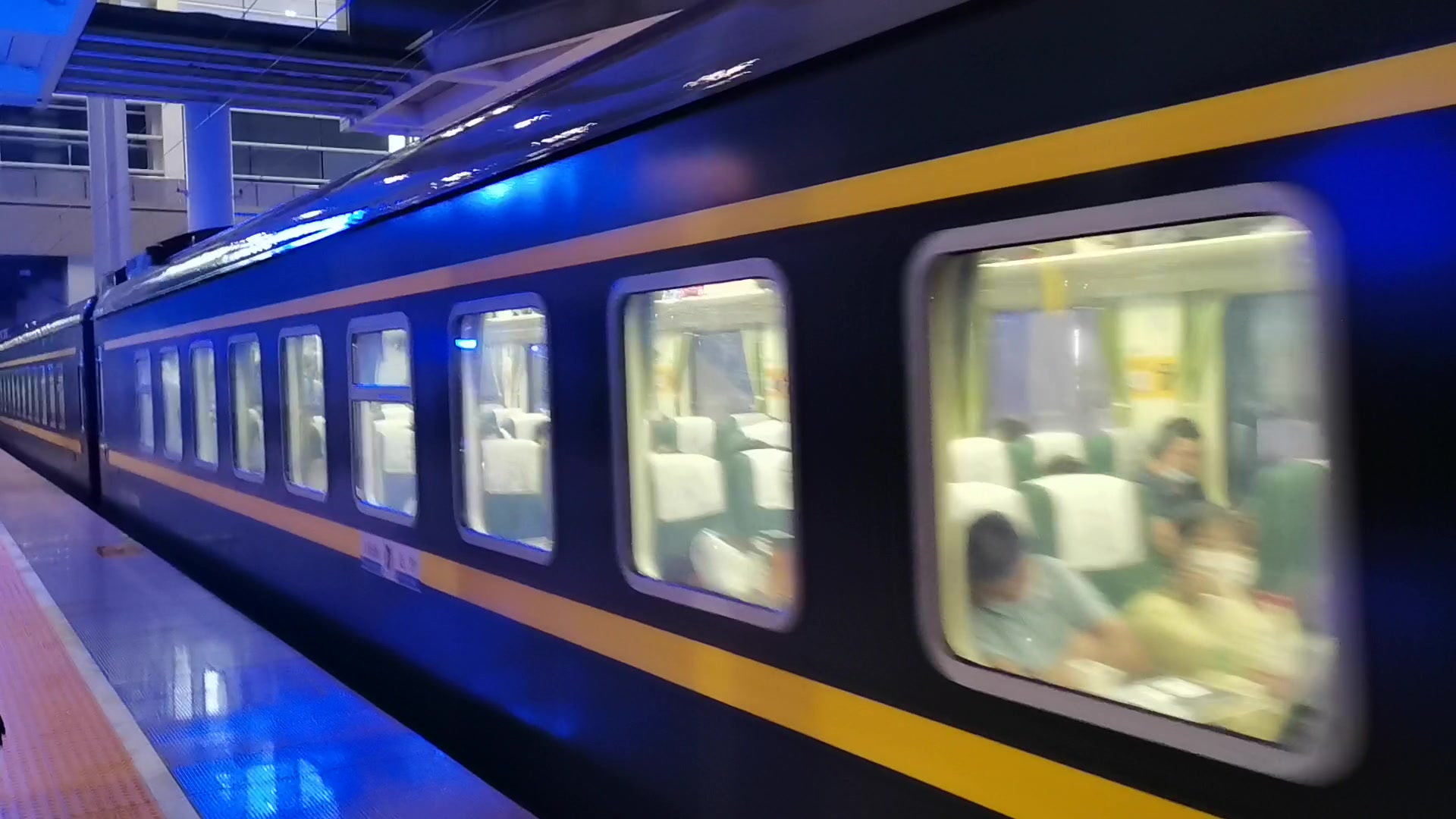 随拍hxd1d0021本务担当z247次上海南长沙进杭州南站