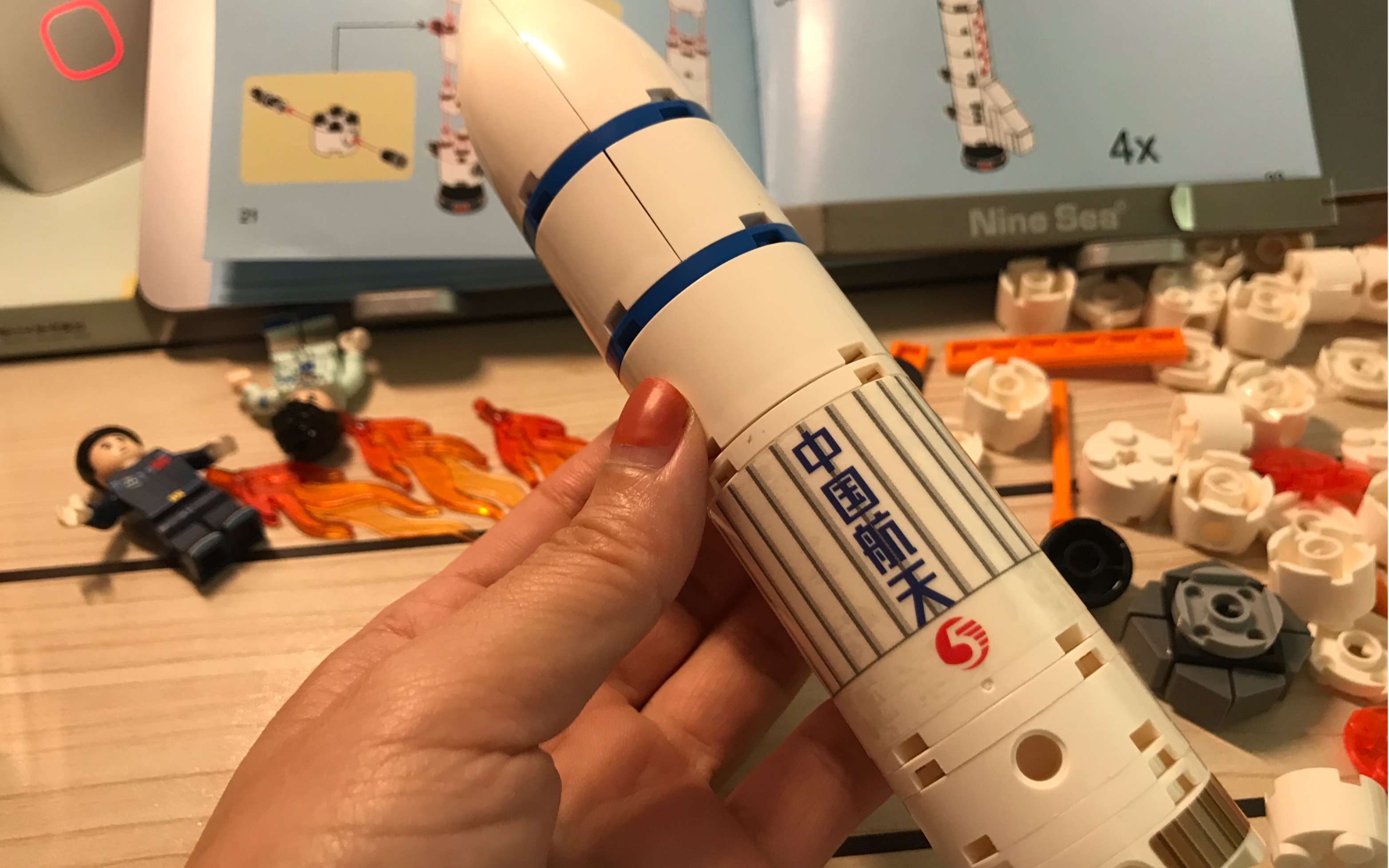 手残党拼积木-长征五号