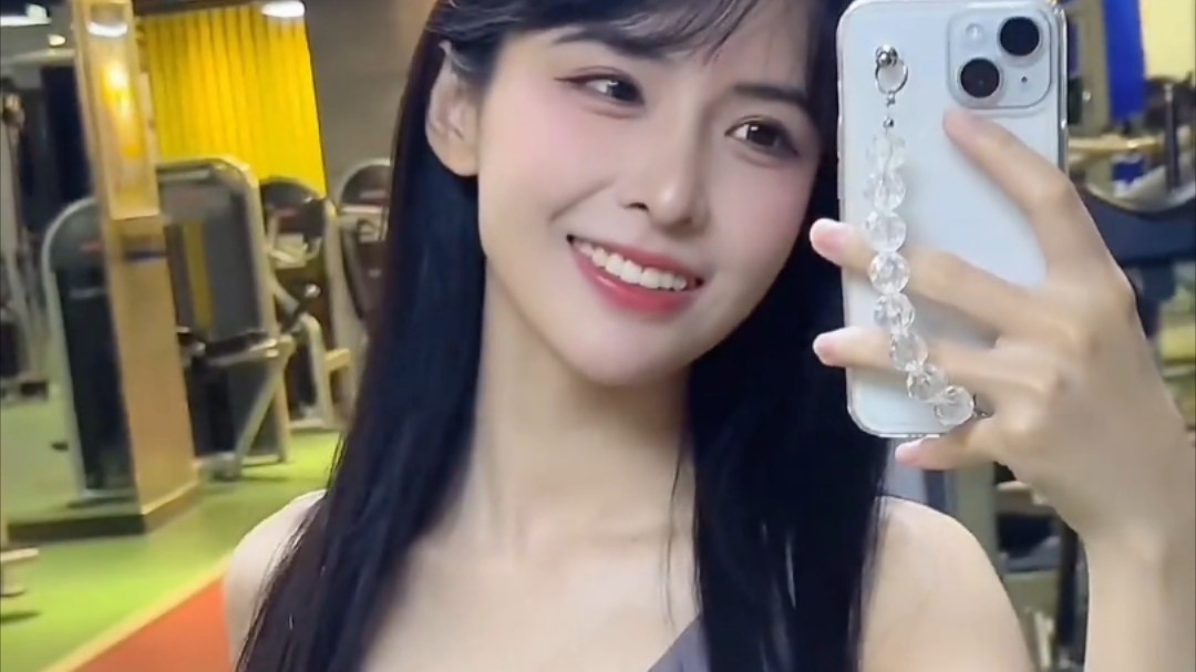 这就是风华绝代,万人惊艳的石榴姐