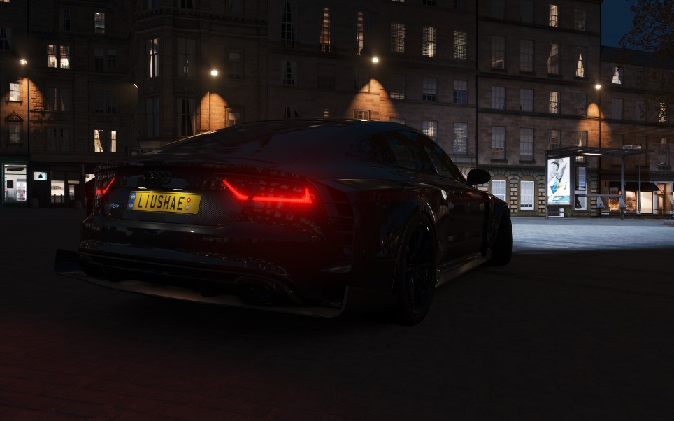 极限竞速地平线4rs7黑武士姿态展示