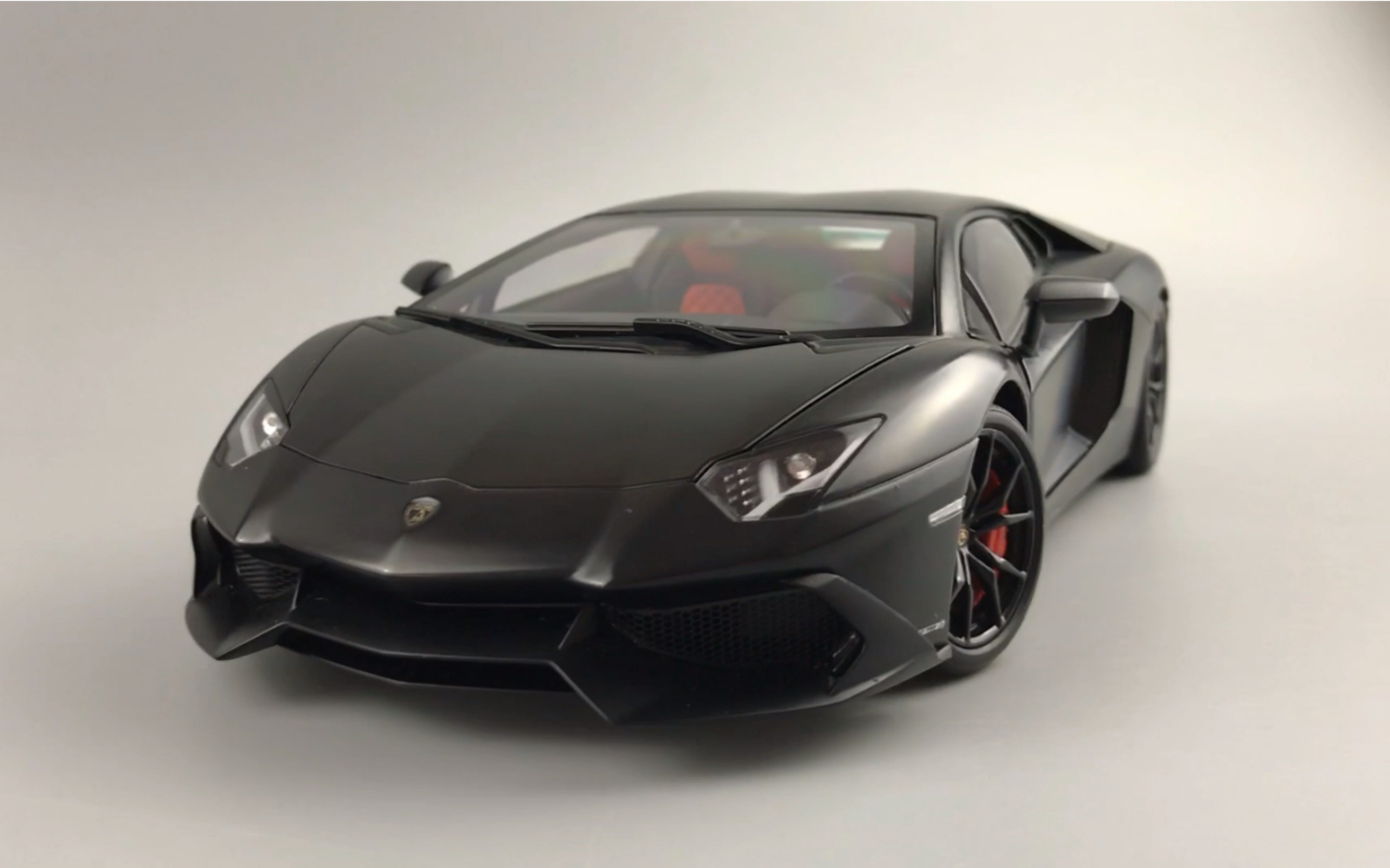 兰博基尼大牛汽车模型埃文塔多lp7204兰博基尼50周年版