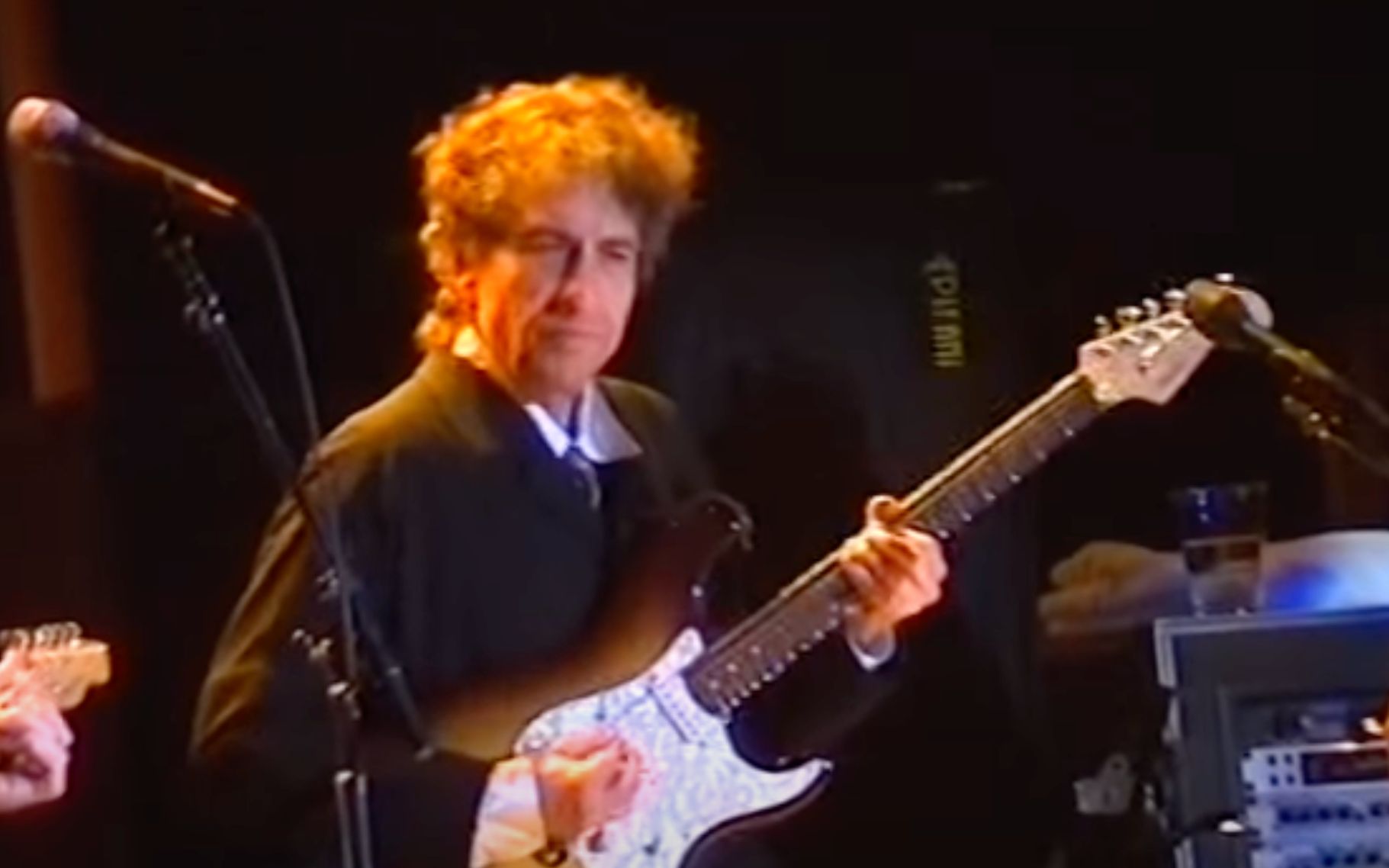 [图]【中字】鲍勃·迪伦59岁再唱《犹如滚石》｜Like A Rolling Stone 2000 Birmingham Live｜Bob Dylan