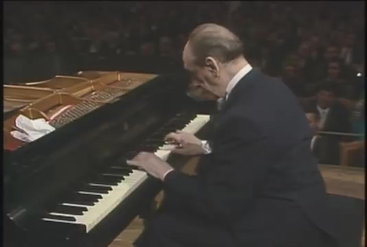 [图]「钢琴皇帝」霍洛维茨1987年维也纳独奏音乐会Horowitz Live in Vienna (1987)avi