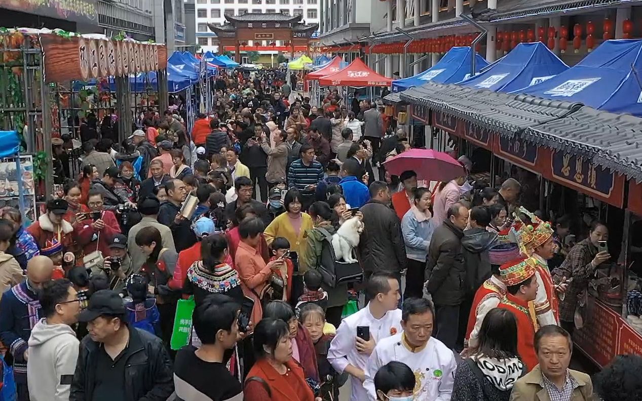 [图]在最完整的卡斯特地貌上生活的环江毛南族