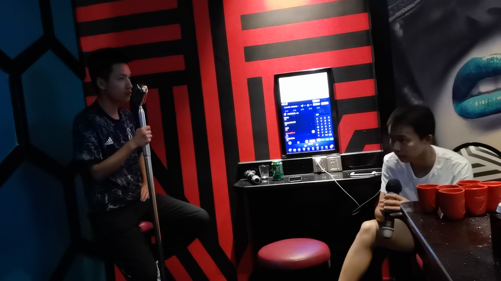 乐征纪念在成都度过的日子成都ktv双人合唱实拍