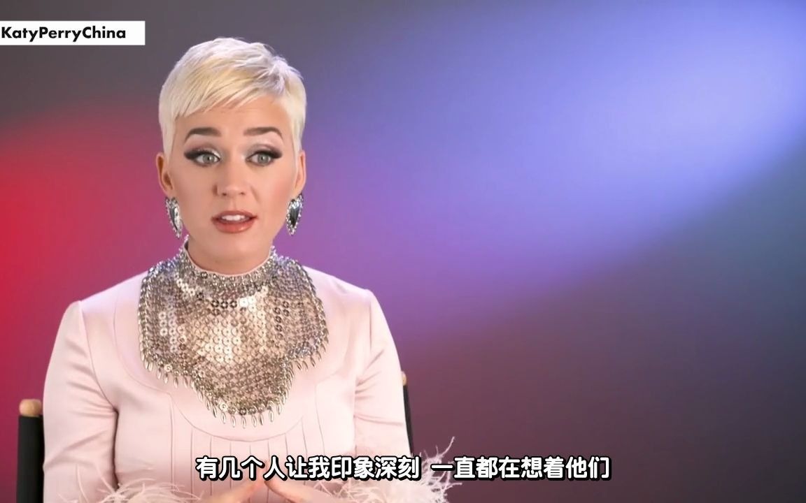 中文字幕katyperry当评委对她而言意味着什么美国偶像