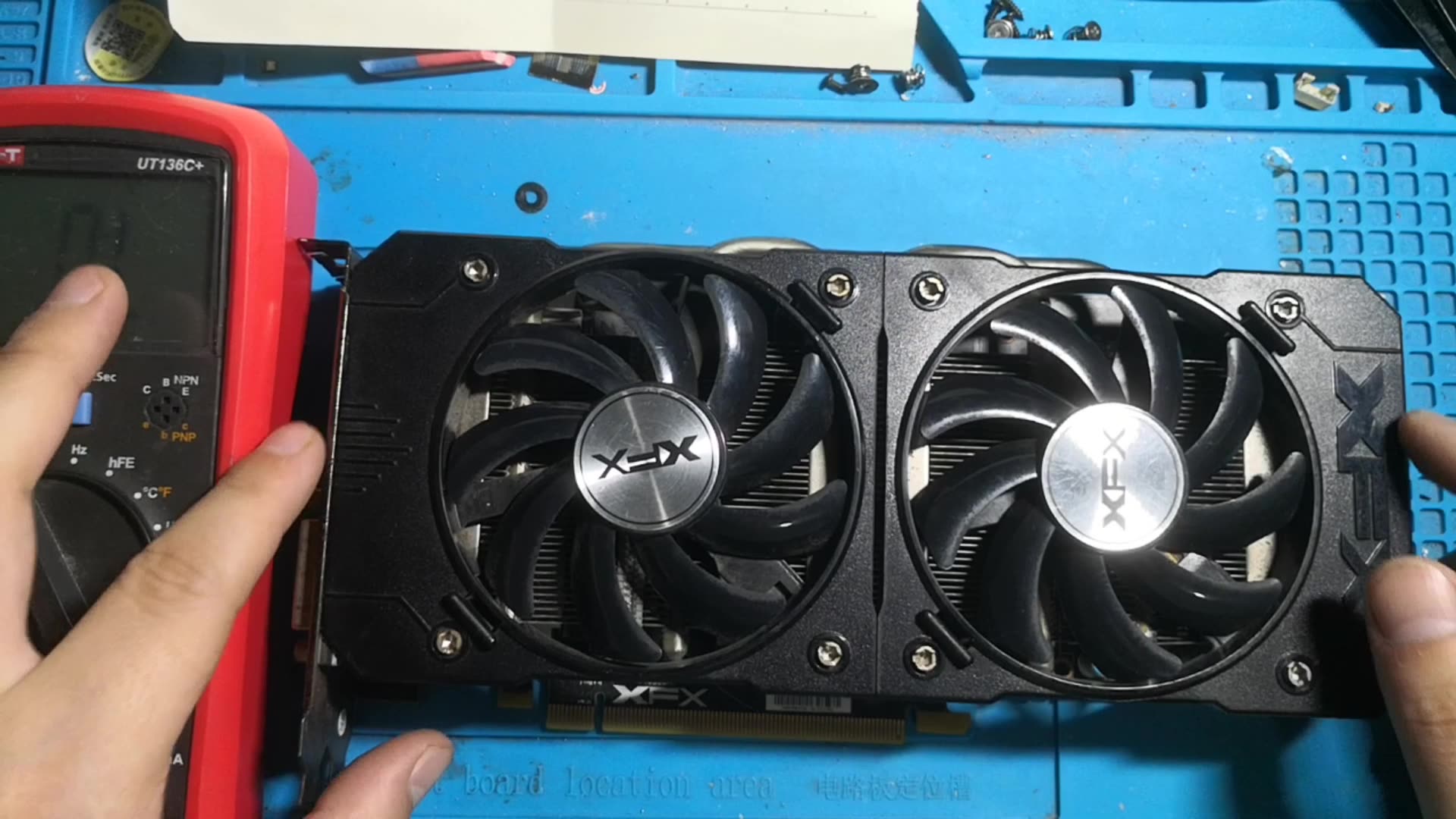 讯景r9380显卡烧供电点不亮维修挖掉两项供电继续使用