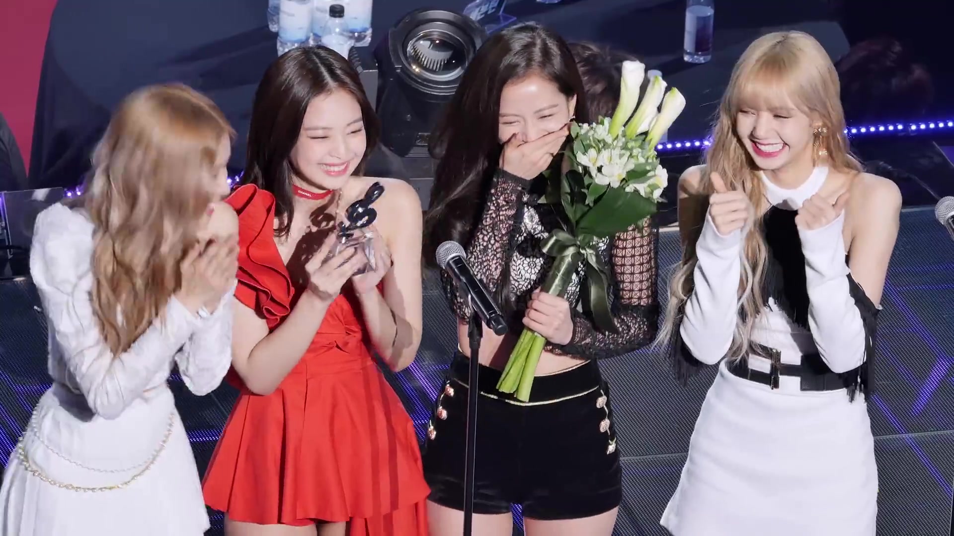 blackpink得奖片段2019composerprize