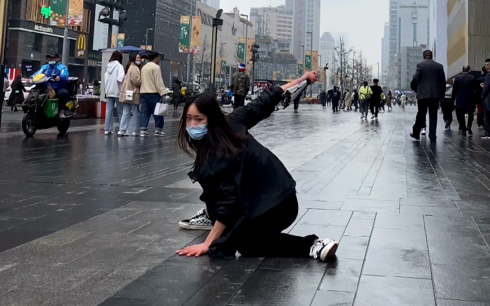 [图]如果那天本姑娘不炸街了，那一定是闭关了。