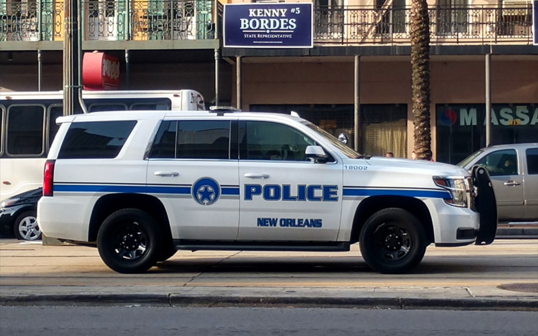 「car parking」新奥尔良市警车(新涂装)