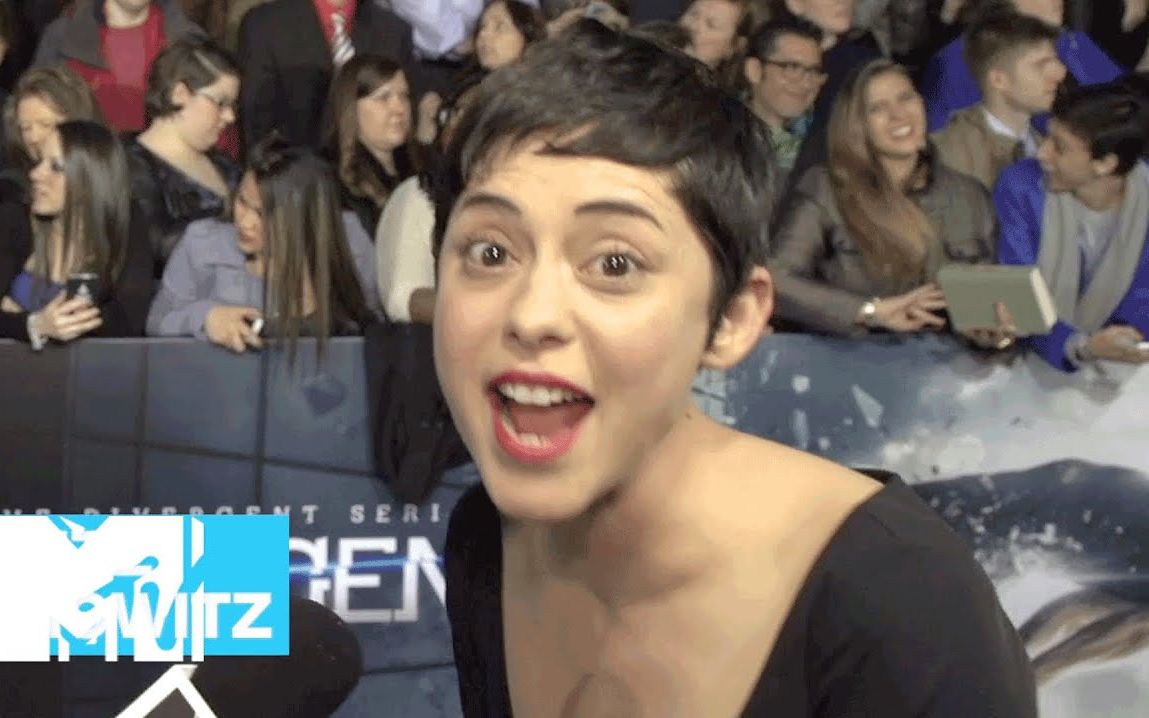 [图]Rosa Salazar（阿丽塔：战斗天使女主）在分歧者2:反叛者首映采访