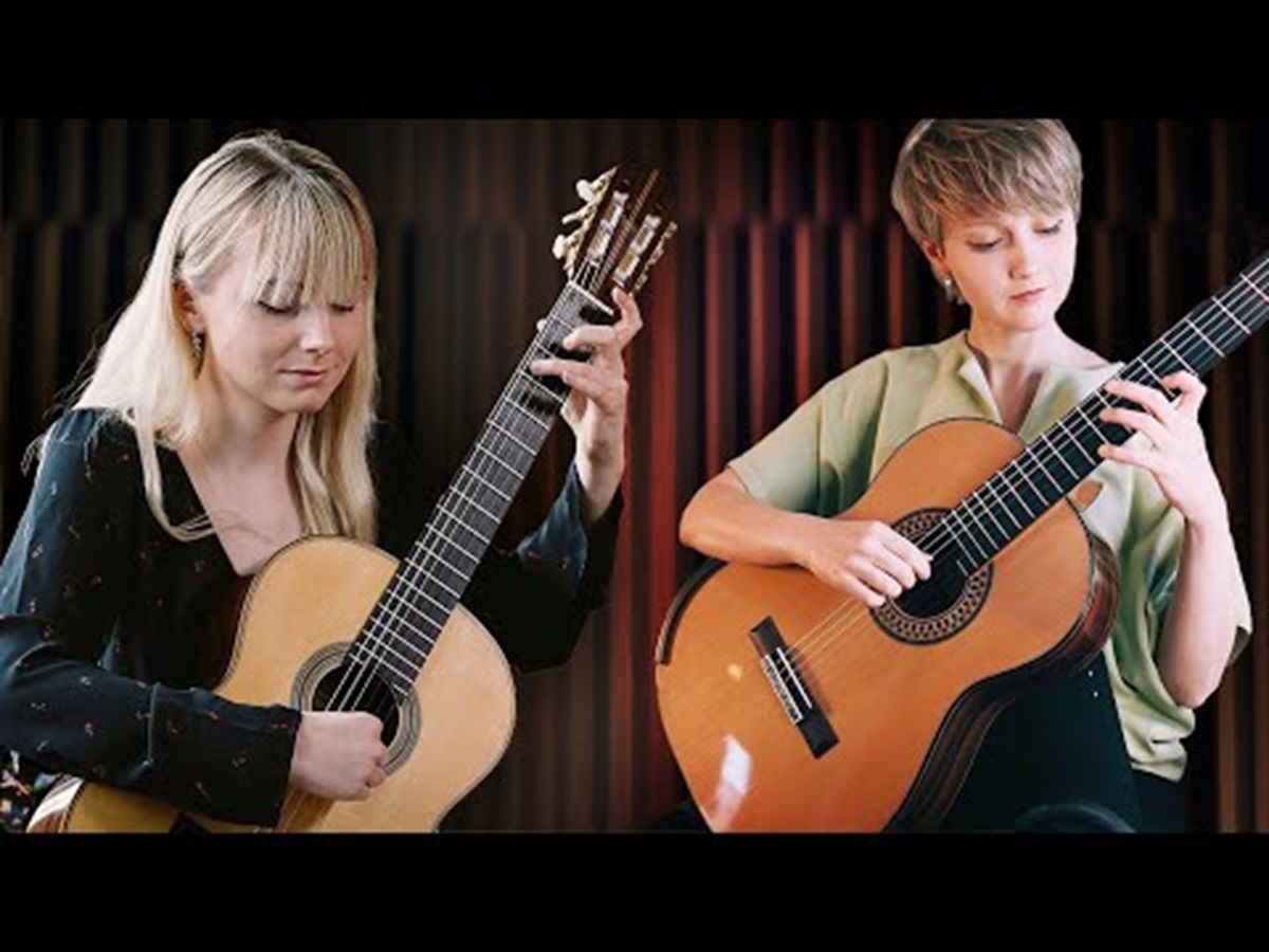 alexandra whittingham & stephanie jones演奏阿萨德的《邀请》