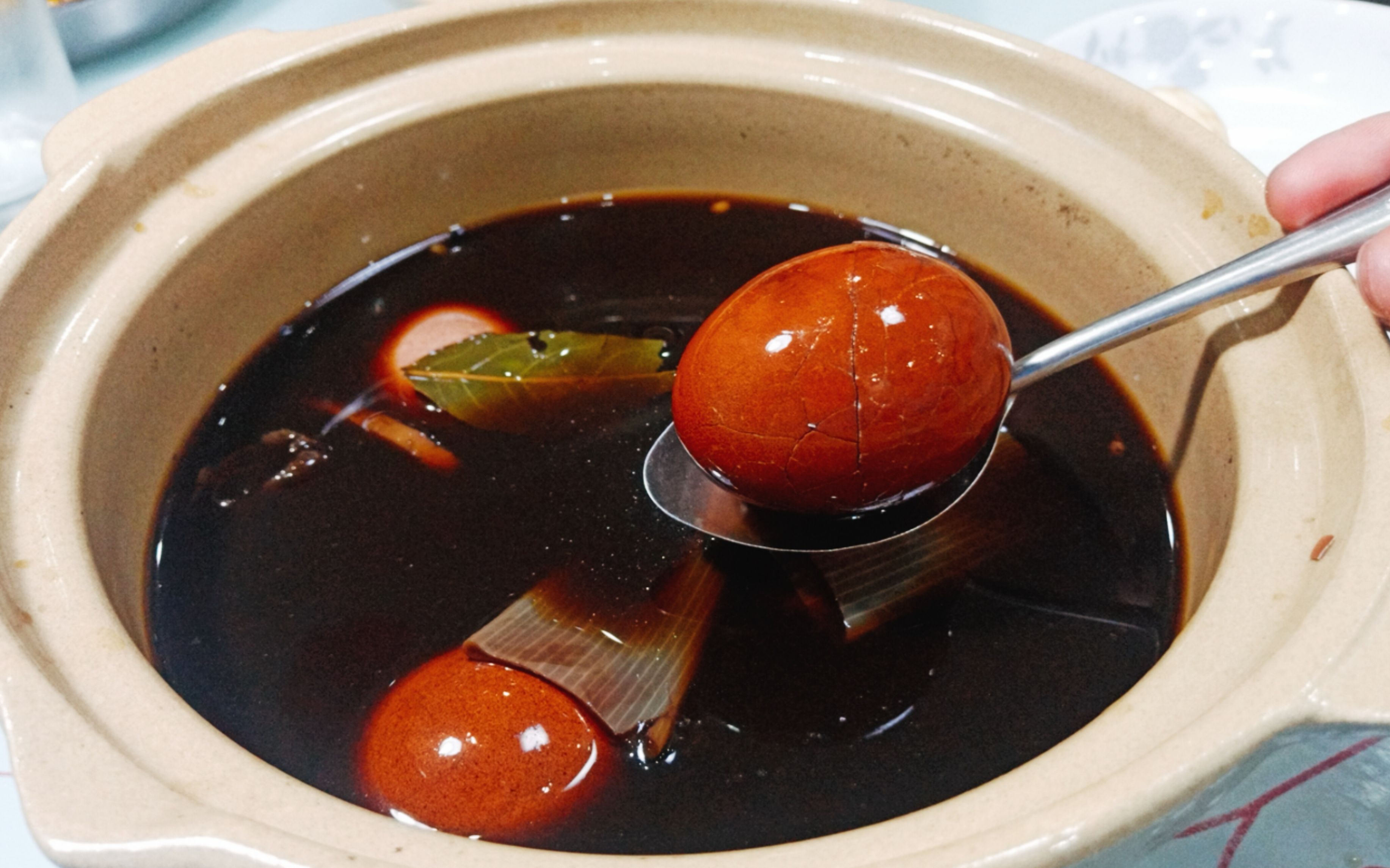 茶叶蛋这样卤,进店客人必点,茶香浓郁口齿留香,一天一锅不够卖