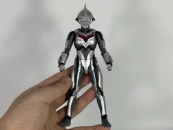 Télécharger la video: 奈克瑟斯银色幼年 S.H.Figuarts-成品展示分享