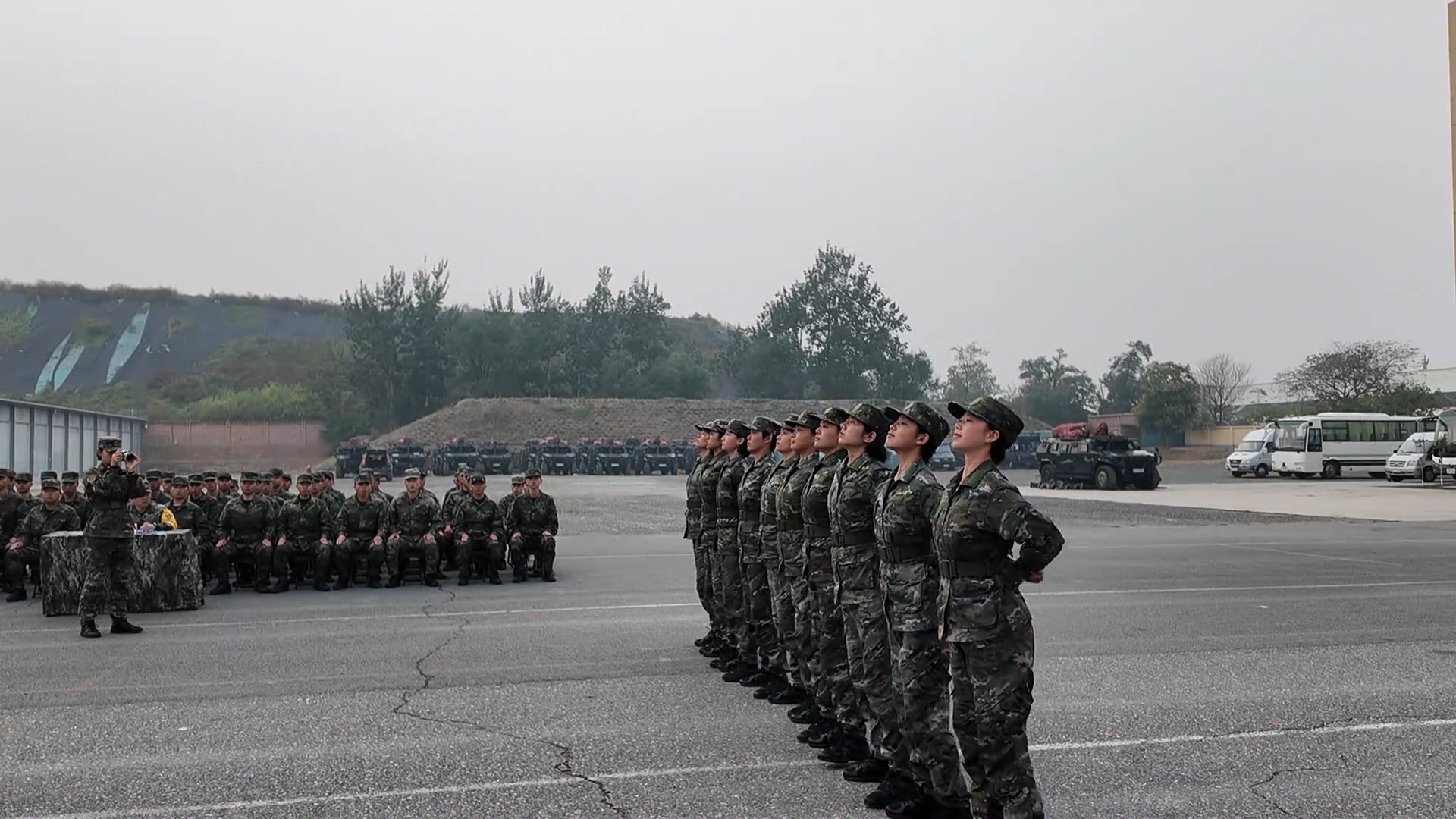 武警某训练基地组织新兵队列会操!哔哩哔哩bilibili