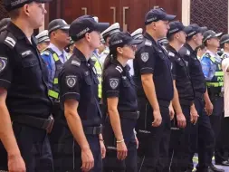 Скачать видео: 中国和塞尔维亚警务联合巡逻在华启动