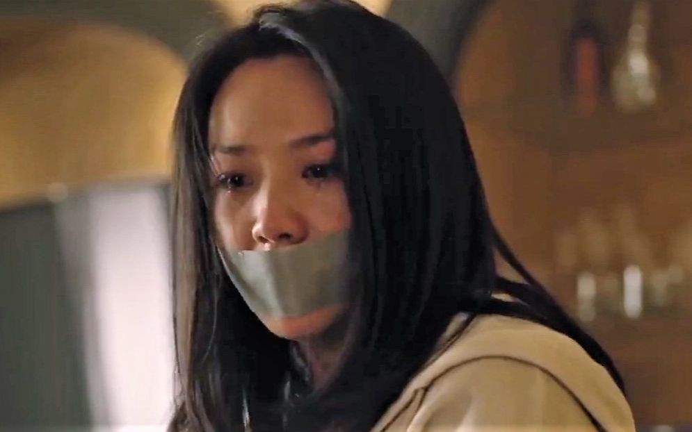 #1078【谷阿莫】她为了逃离恶夫,找了已婚前男友来协助她诈死拿钱引退2019《吹哨人》