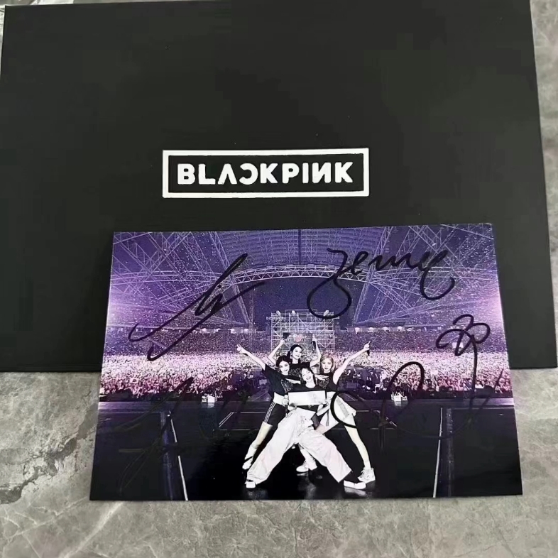 【上新blackpink团签】少量he演唱会内场彩带he澳门站亲签专辑