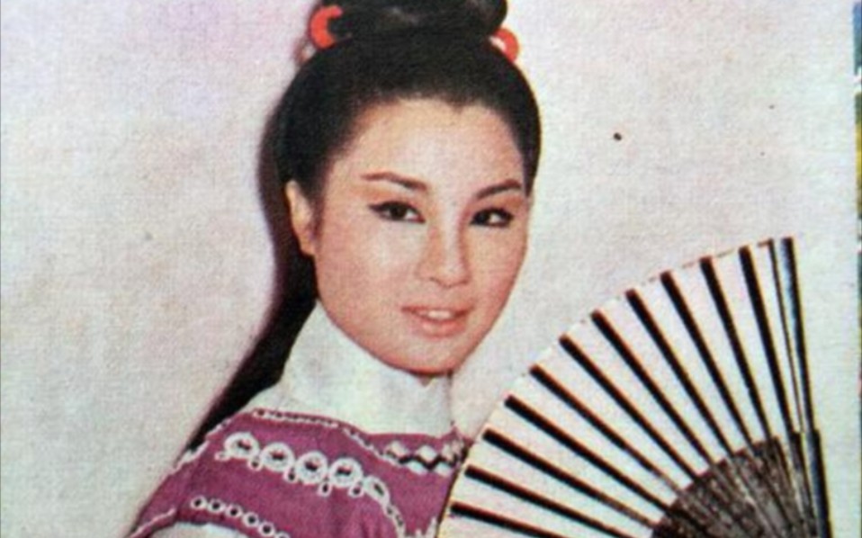 杨丽花歌仔戏《白衣童子》曲调：曲池。有道是，人生何处不相逢，有情人终成兄妹，给编剧寄刀片