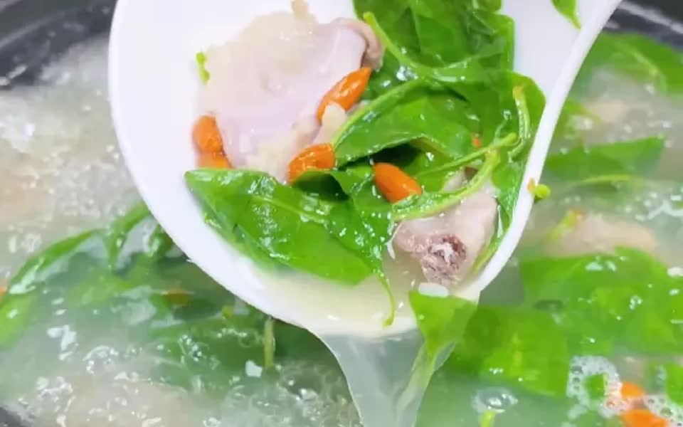 枸杞猪杂汤