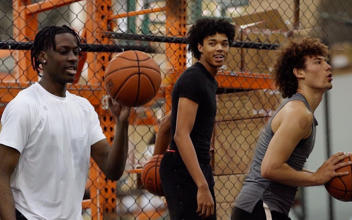 肯塔基帮terrenceclarkebjboston和devinaskew领衔的20届第一招生训练