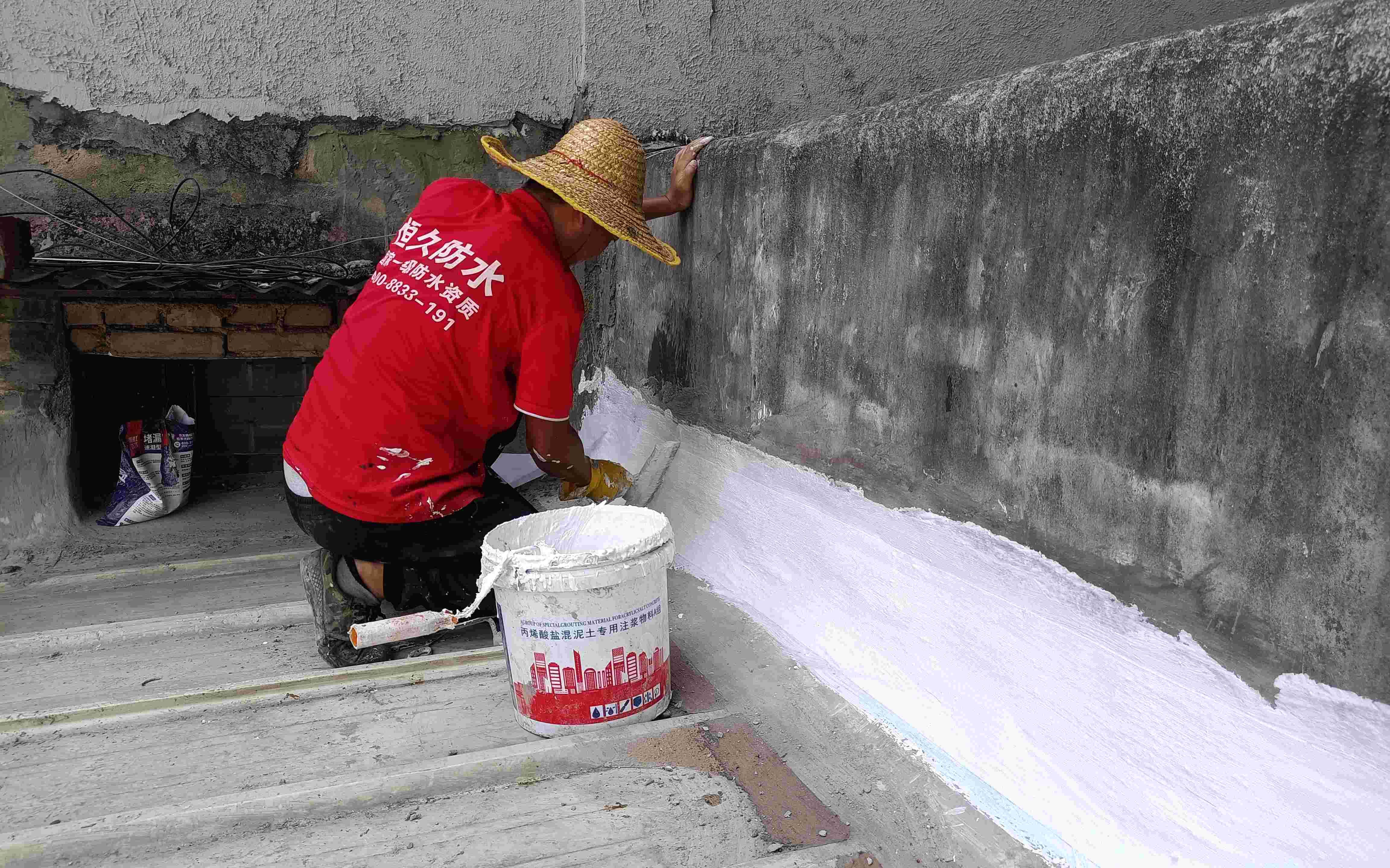 广州市天河区轻钢屋面防水补漏施工现场 三涂一布工艺介绍哔哩哔哩bilibili