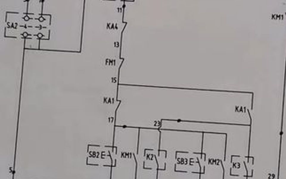 在电路图上,有些元件用虚线框起来的是什么意思?哔哩哔哩bilibili