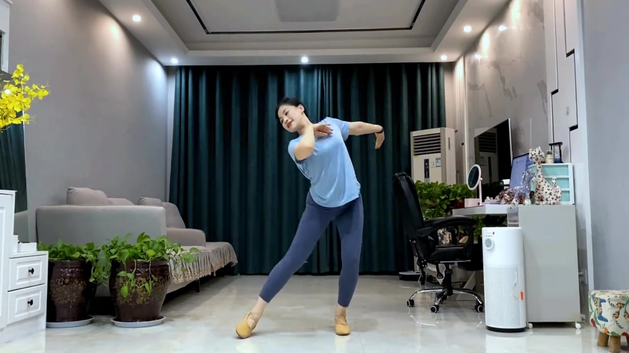 室内广场舞《你的生命如此美丽》