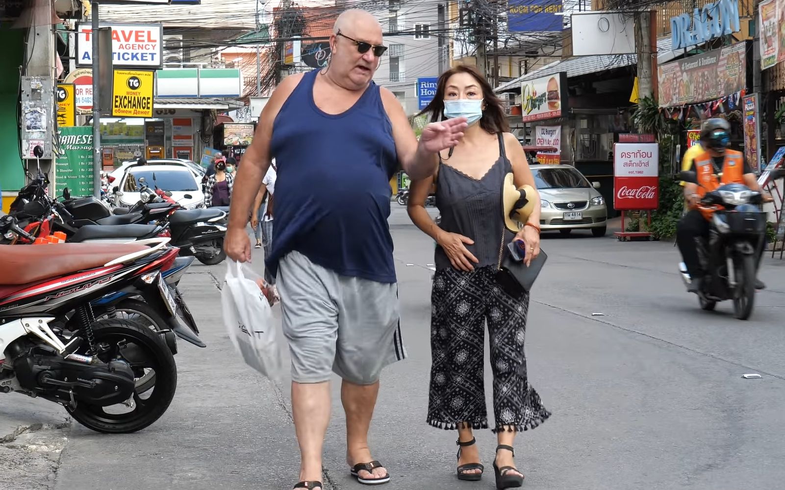 3月26日泰国芭提雅扫街,白人老外是真的多