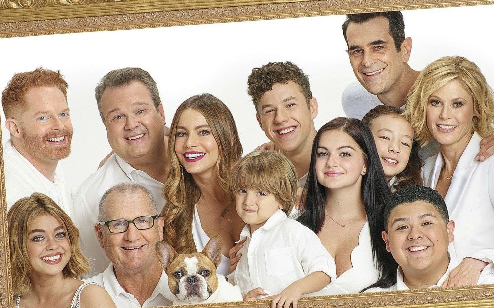 【摩登家庭】全季/群像 混剪_哔哩哔哩 (゜-゜)つロ 干杯~-bilibili