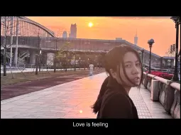 Video herunterladen: 约翰列侬《love》每次听到这首歌，我就想起圣经关于爱的解释。John这种天才大概以后再也不会有了。