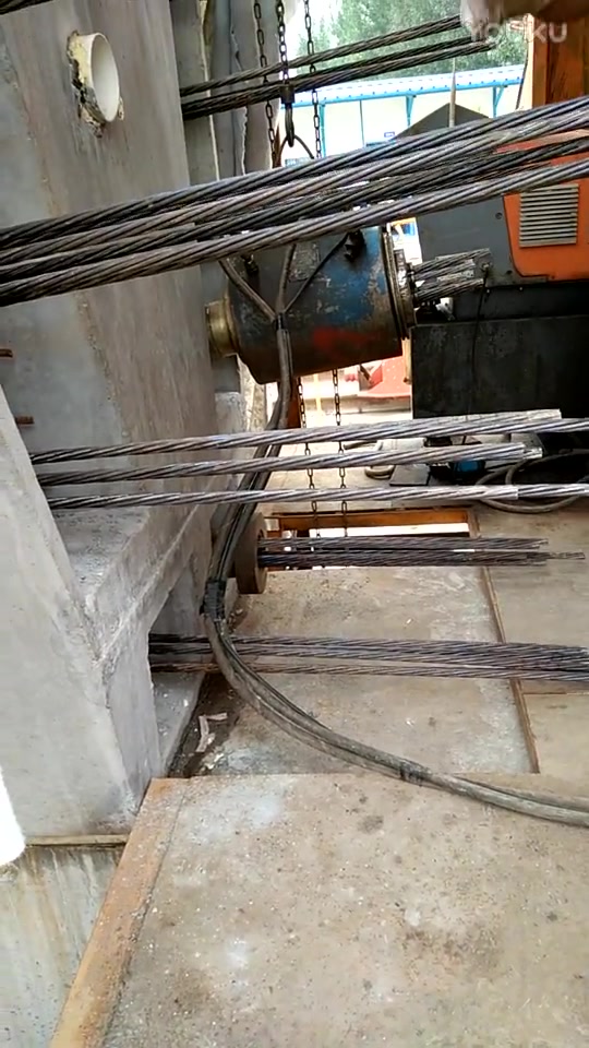 30米箱梁预应力张拉