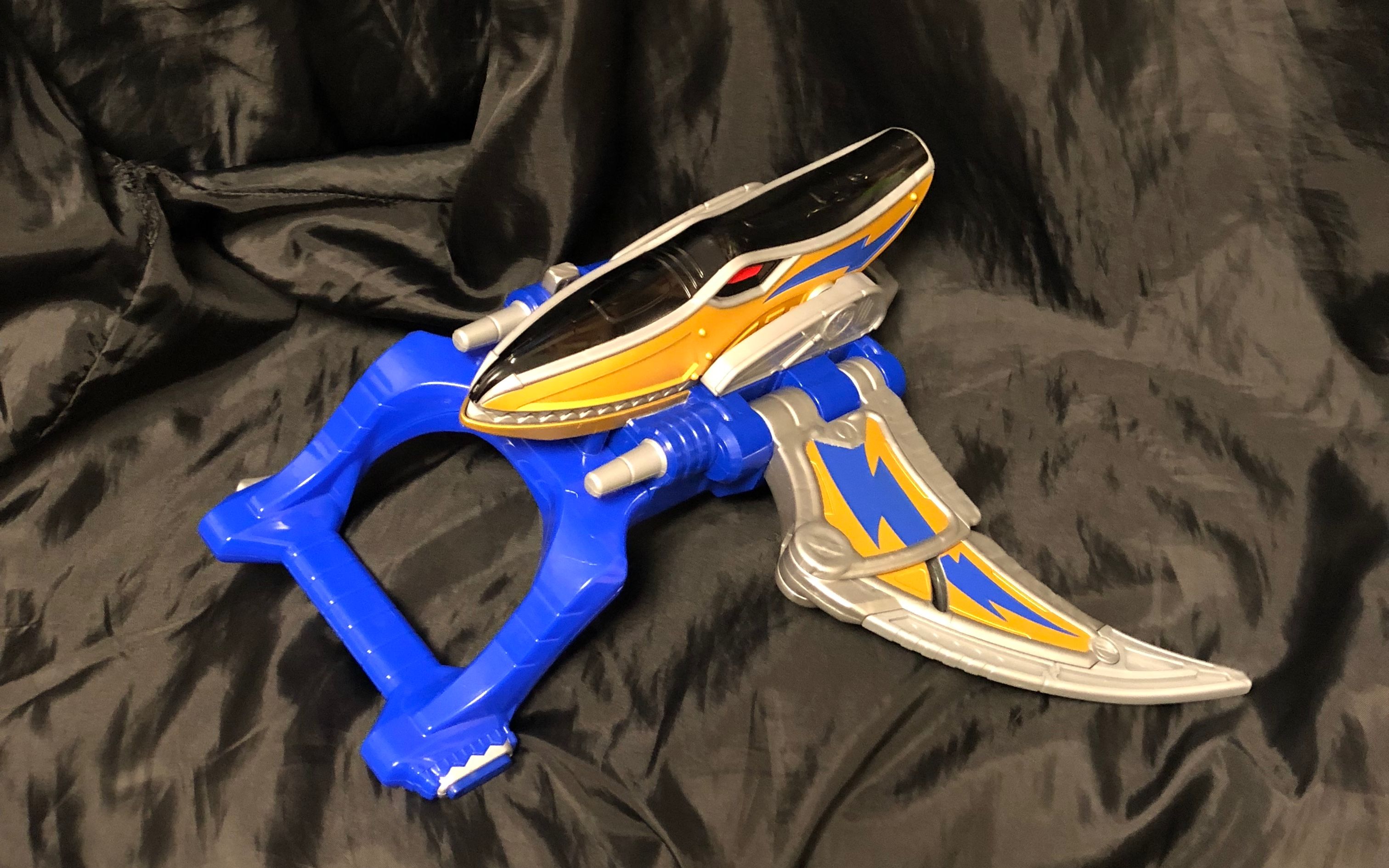 兽电战队强龙者 — 强龙金变身器