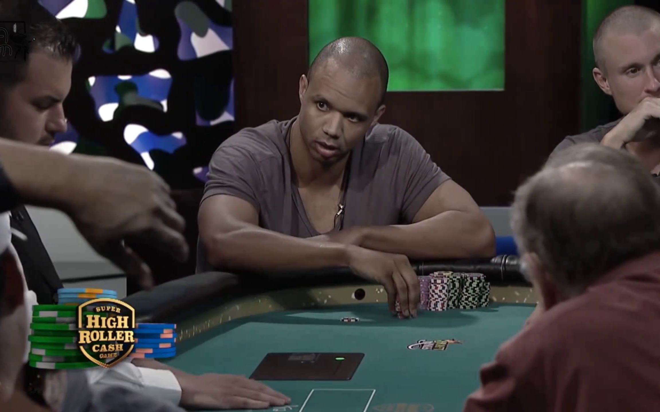 德州扑克 牌手们回味ivey唯一现场失态瞬间 大家都笑摊了