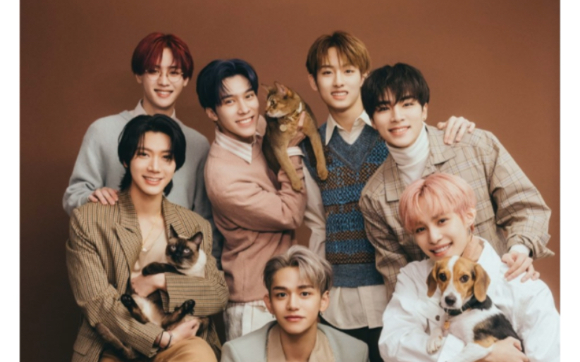 威神v一家十口,家庭合照