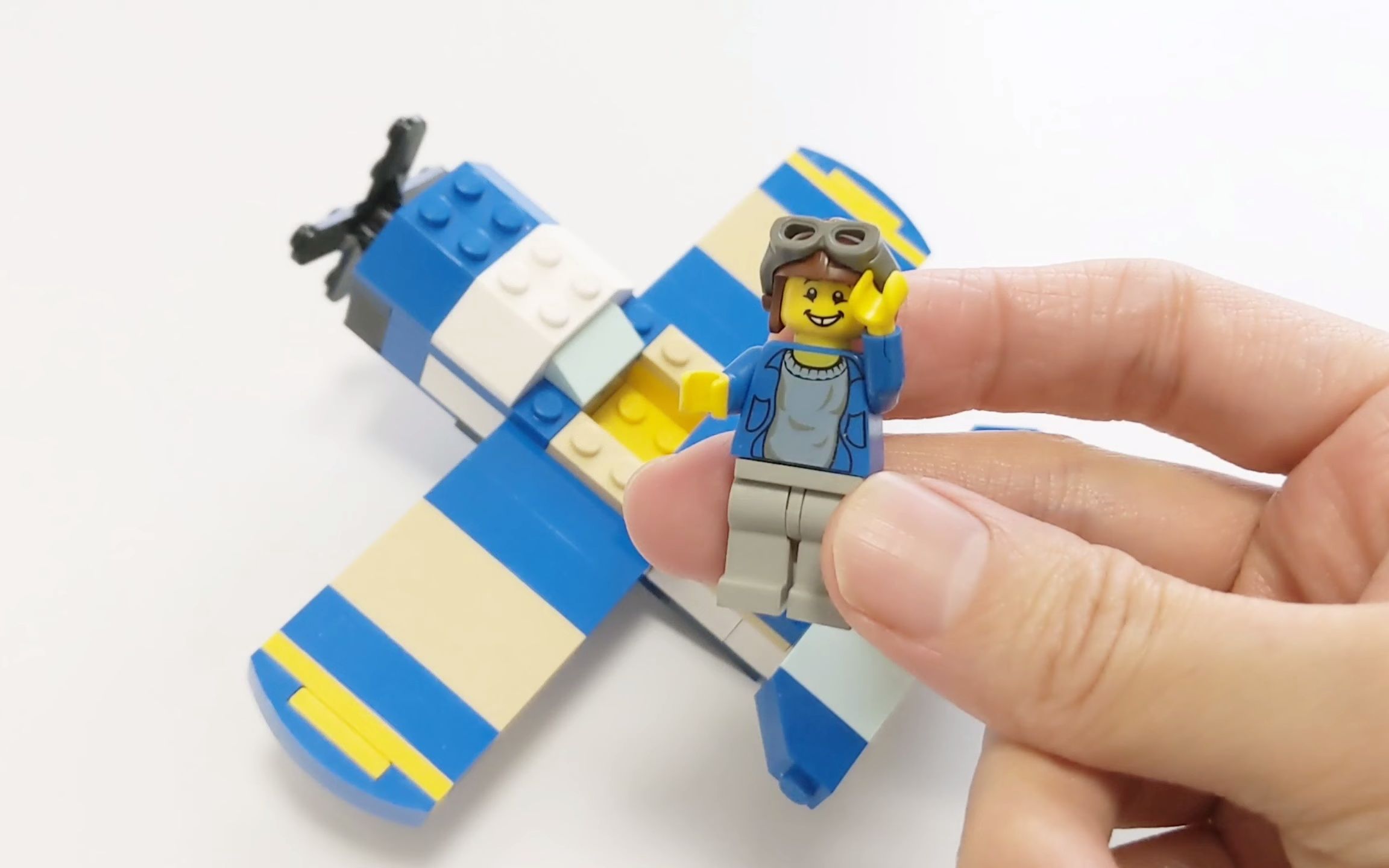 乐高10696拼搭:螺旋桨飞机