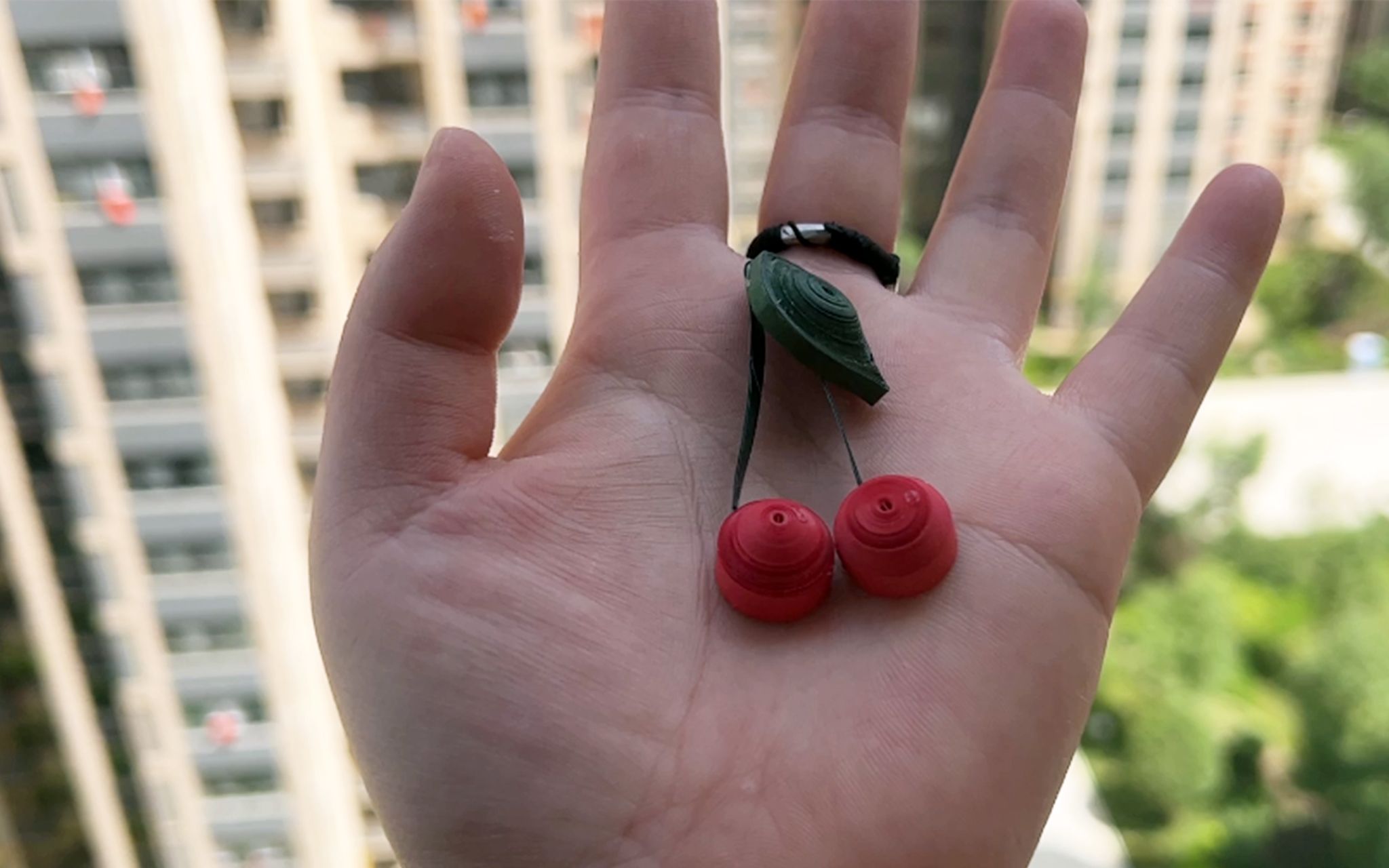 带着宝贝在吃樱桃的季节做一个立体衍纸樱桃吧