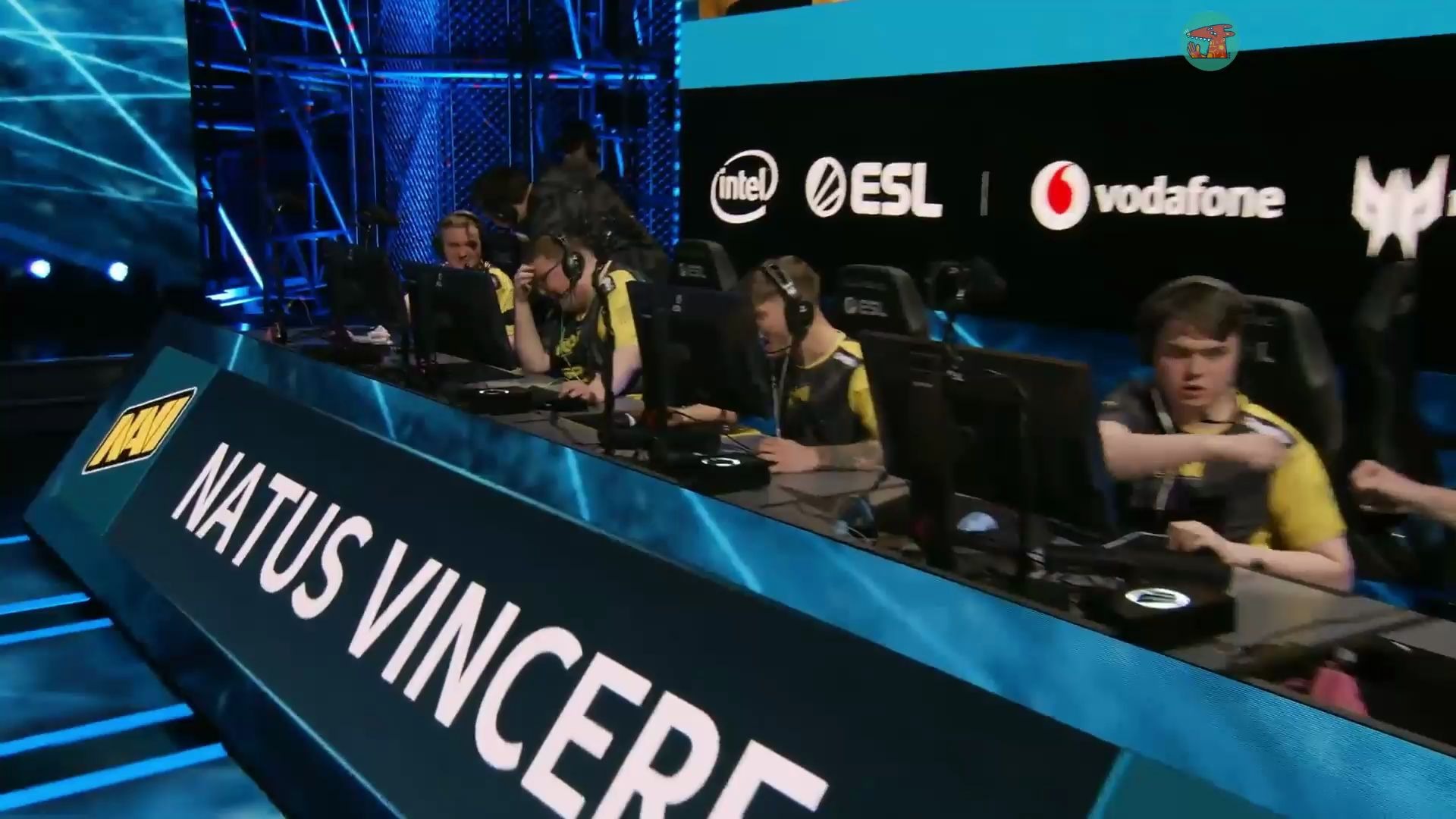 s1mple 43k-22d!navi 碾压 astralis! - 职业比赛精彩时刻 #24